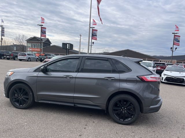 2022 Ford Edge ST photo 4