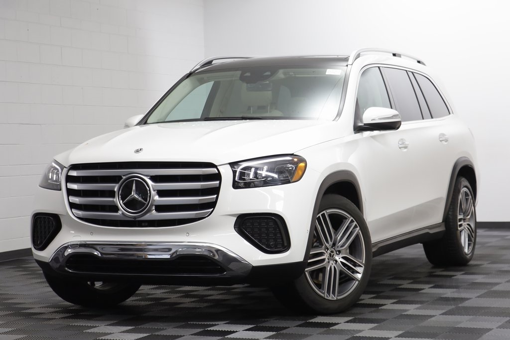2024 Mercedes-Benz GLS Base's photo