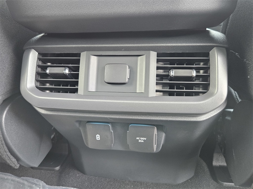 2025 Ford F-150 XLT photo 29