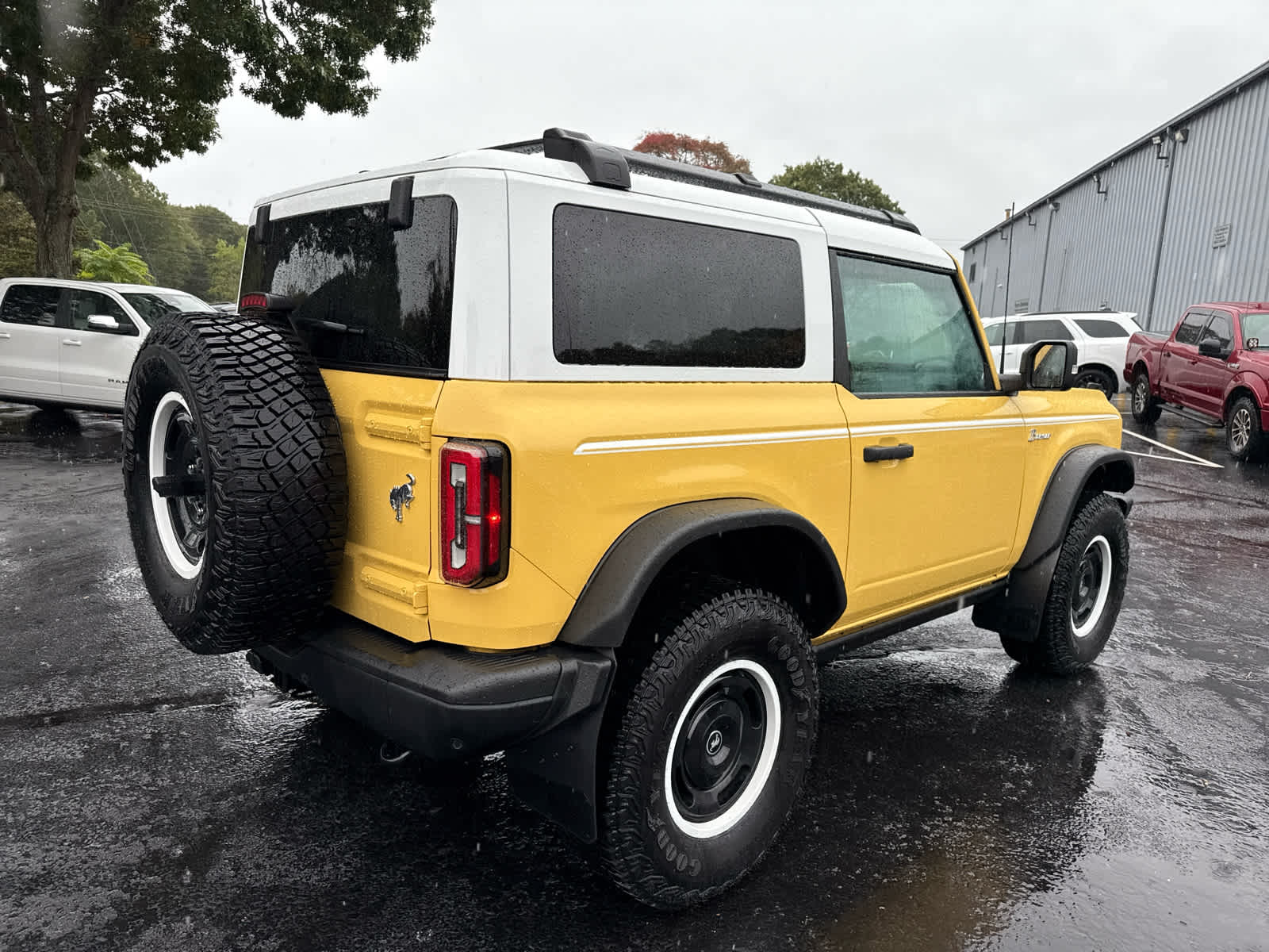 2024 Ford Bronco Heritage Limited First Edition photo 2