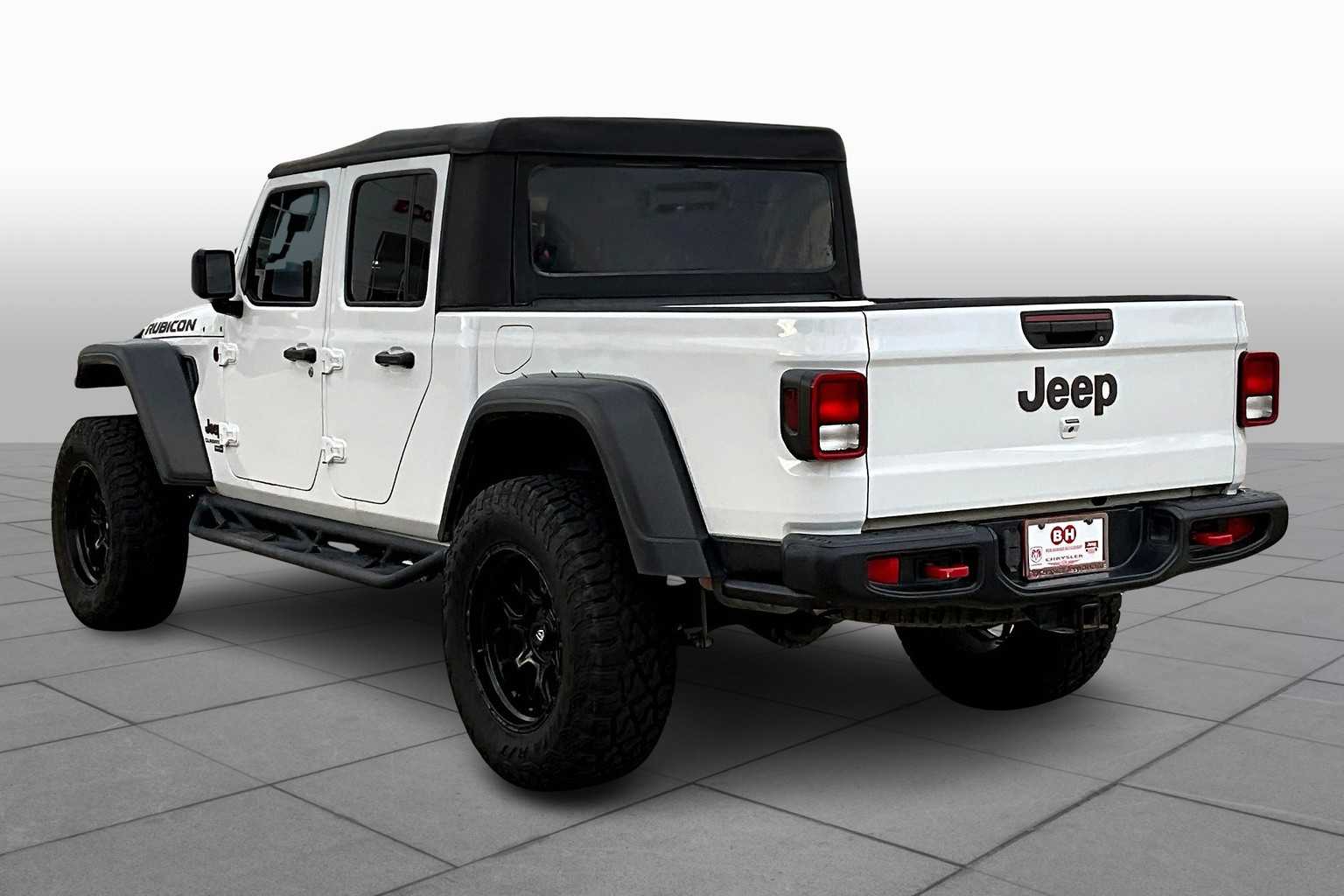 2020 Jeep Gladiator Rubicon photo 19