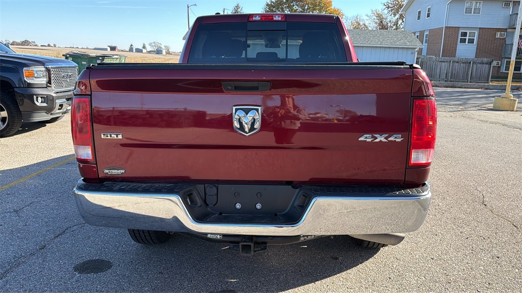 2019 Ram 1500 Classic SLT photo 4