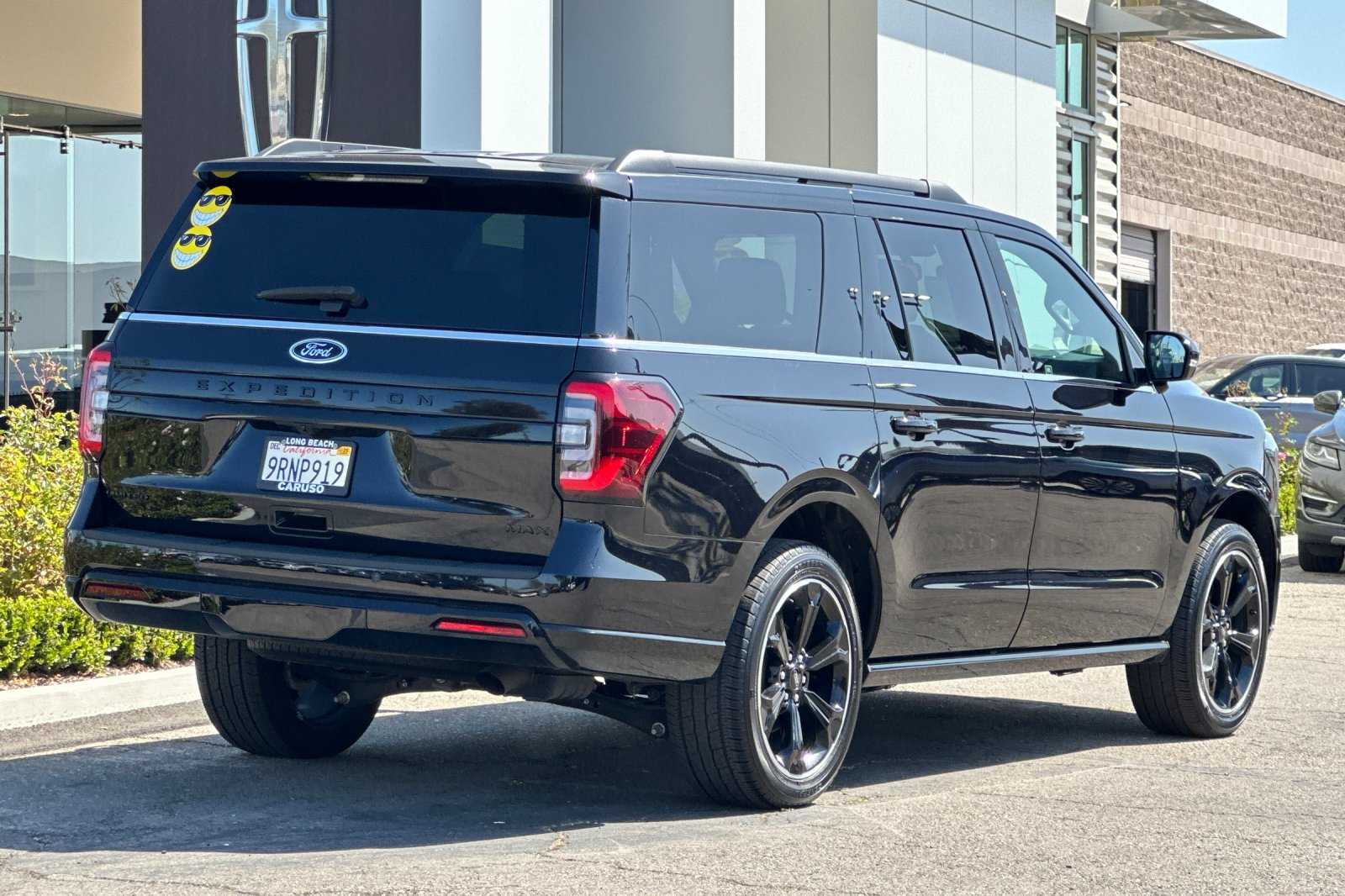 2024 Ford Expedition MAX Limited photo 3