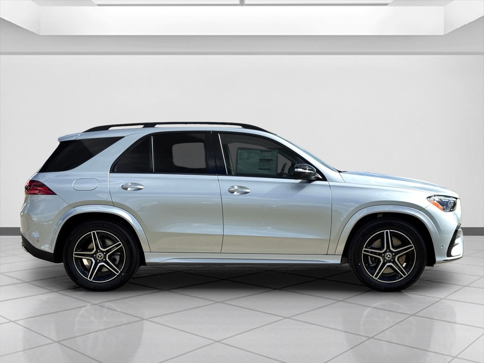 2026 Mercedes Benz GLE 350 4MATIC photo 2