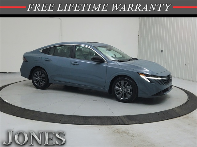 2026 Nissan Sentra SL's photo