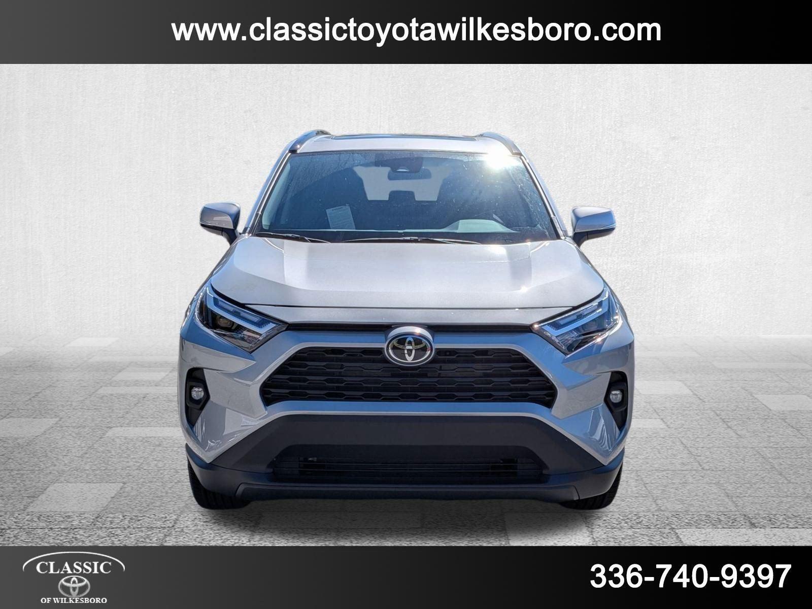 2025 Toyota RAV4 XLE Premium photo 2