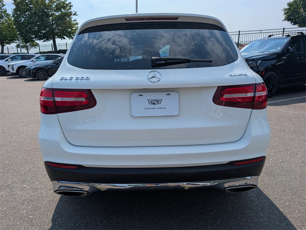 2019 Mercedes Benz GLC 300 4MATIC photo 4