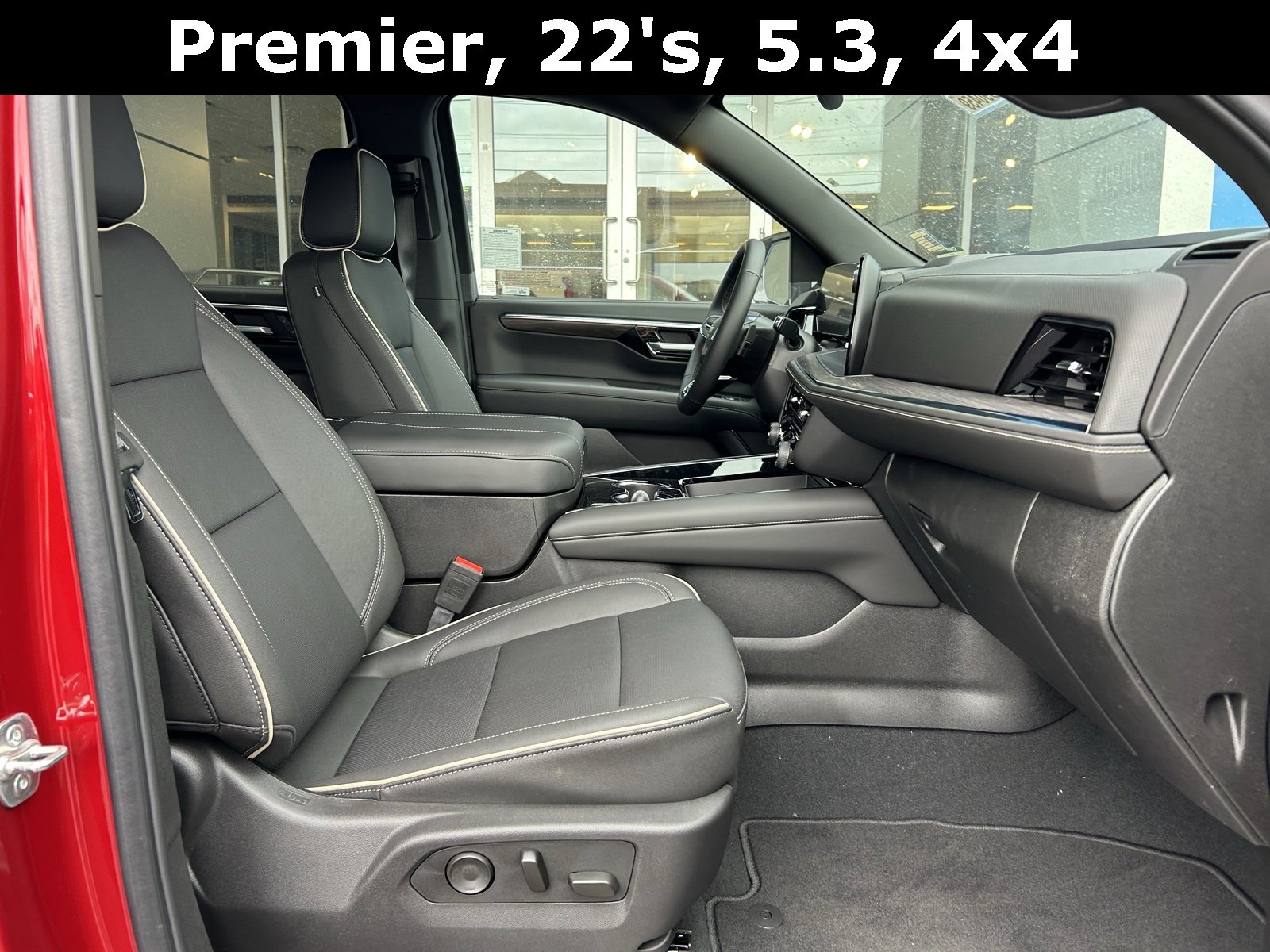 2025 Chevrolet Suburban Premier photo 30