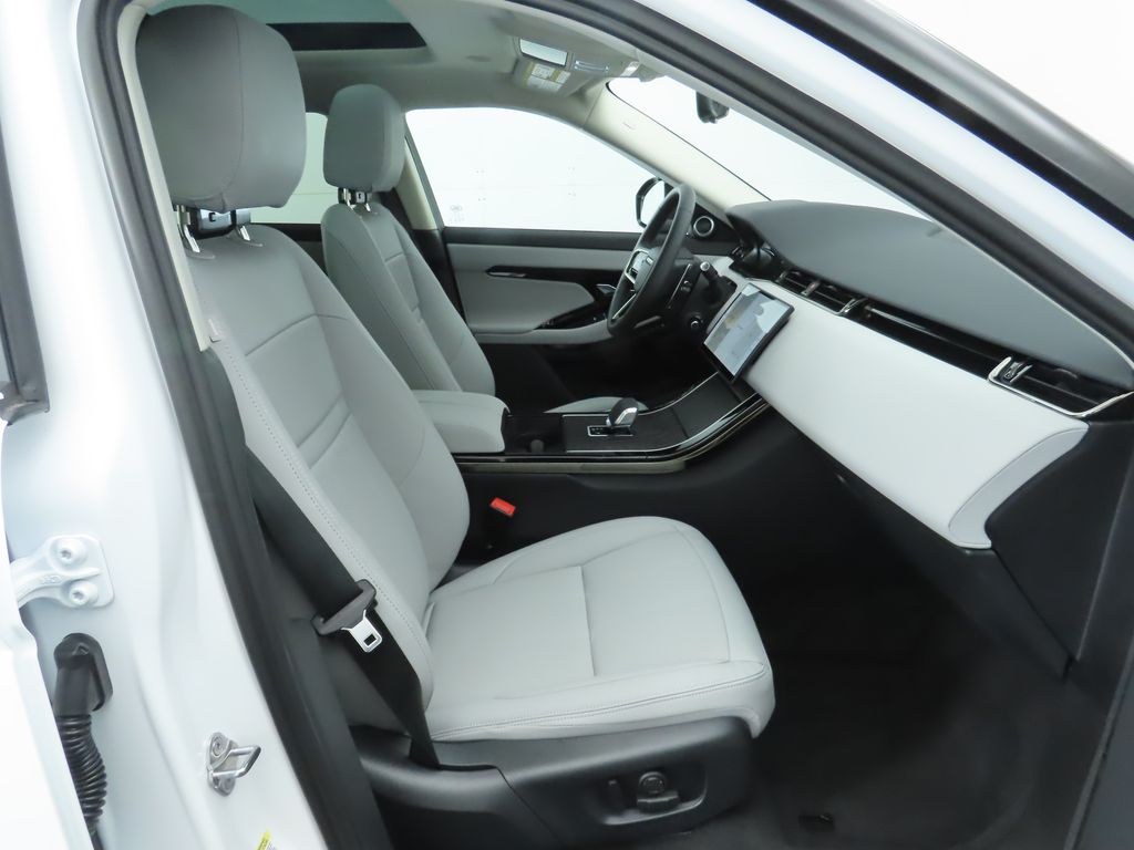 2025 Land Rover Range Rover Evoque S photo 17