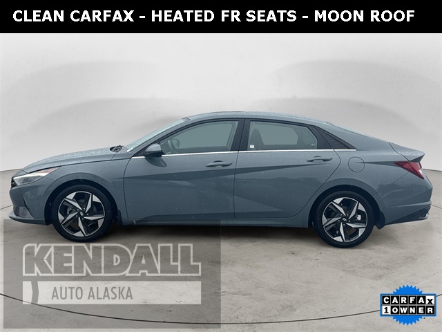 2022 Hyundai Elantra SEL photo 2