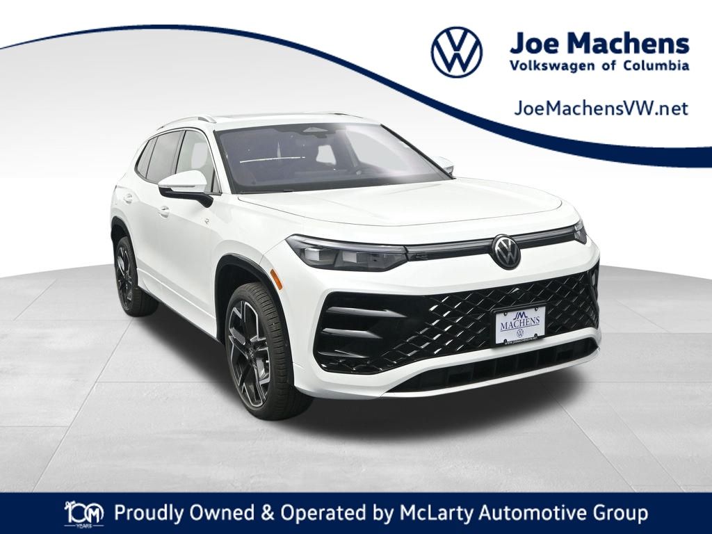 2026 Volkswagen Tiguan SEL R-Line Turbo's photo