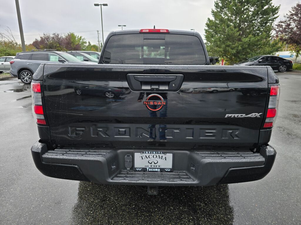 2023 Nissan Frontier PRO-4X photo 5