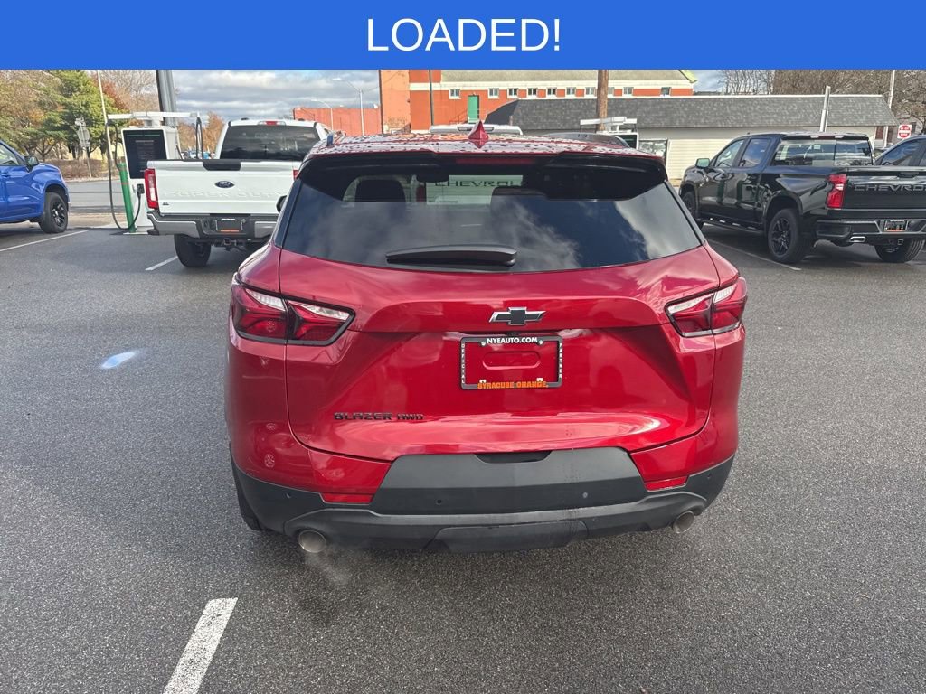 2022 Chevrolet Blazer 2LT photo 2