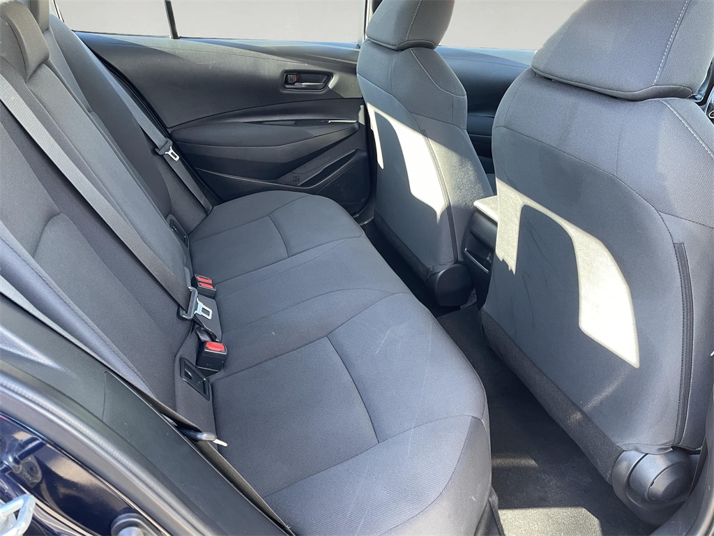 2022 Toyota Corolla LE photo 12