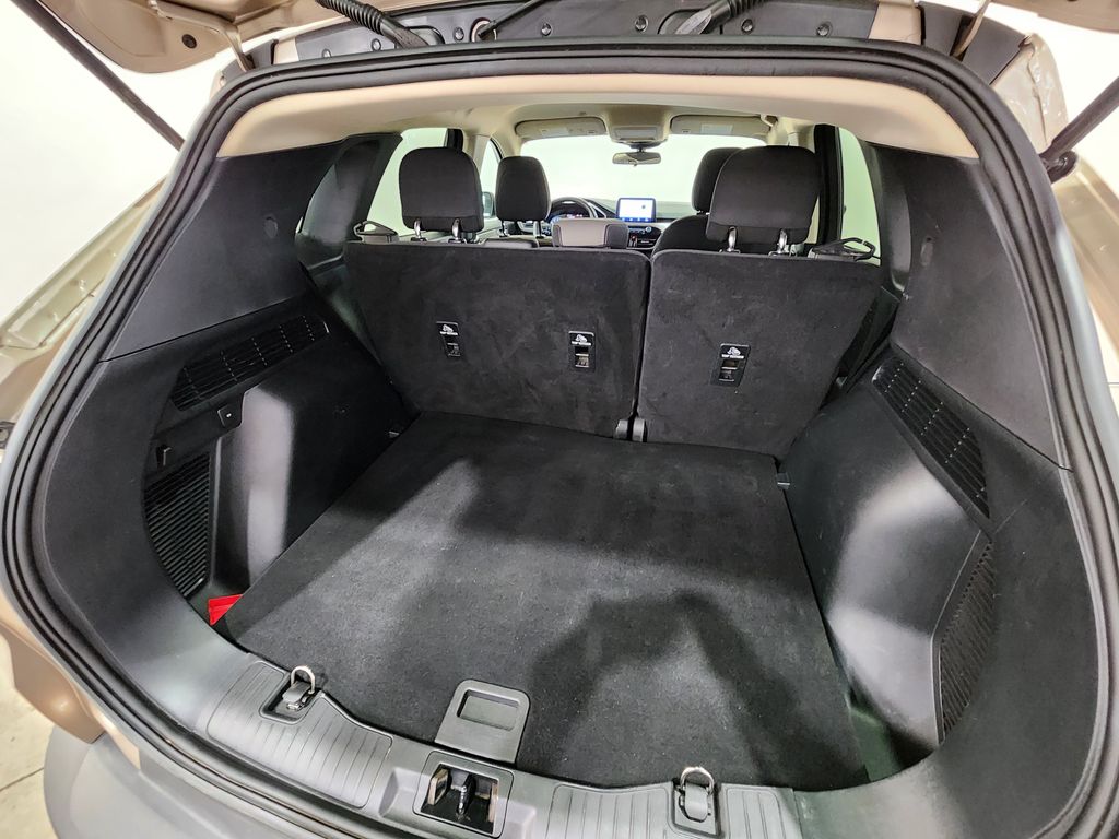 2020 Ford Escape SE photo 8