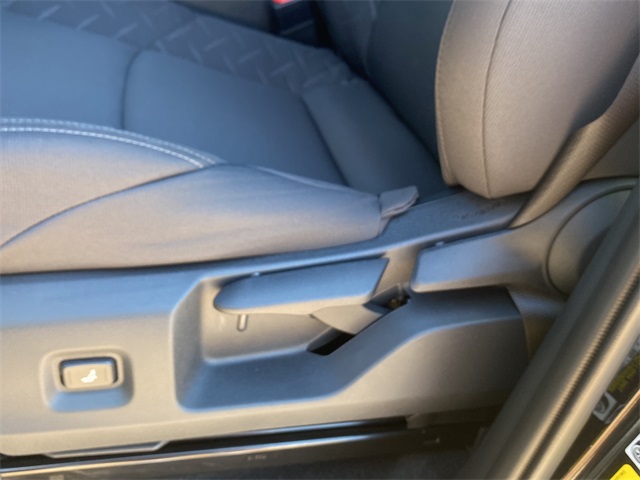 2025 Toyota Tacoma SR5 4x4 Double Cab photo 18