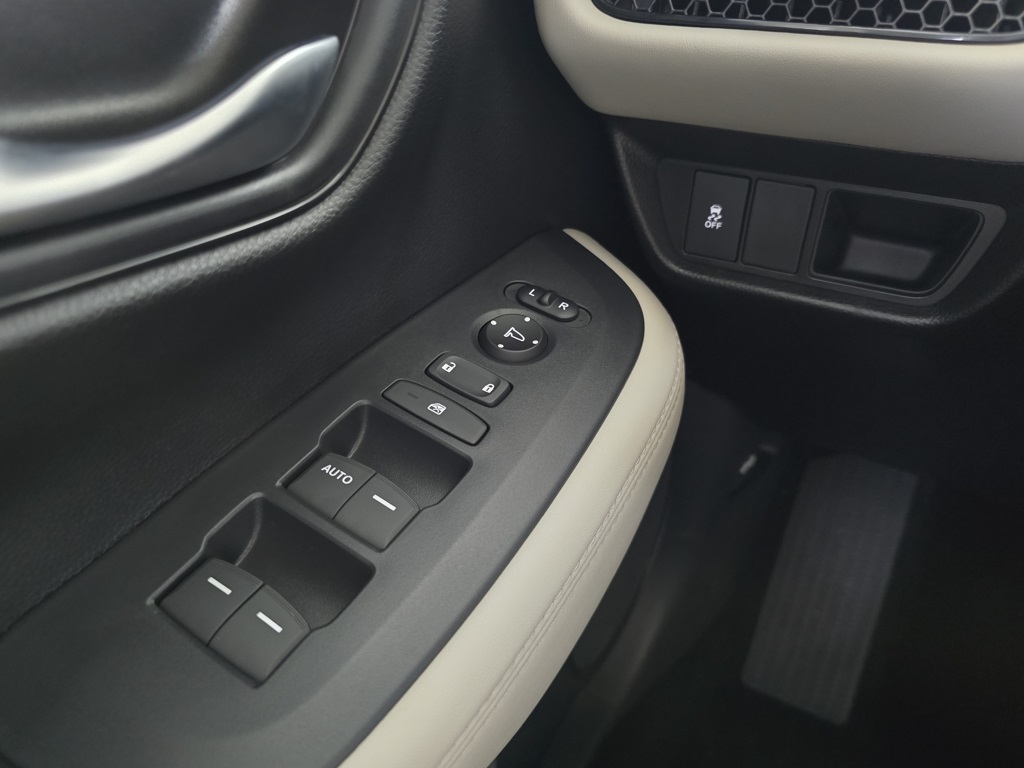 2026 Honda HR-V LX photo 19