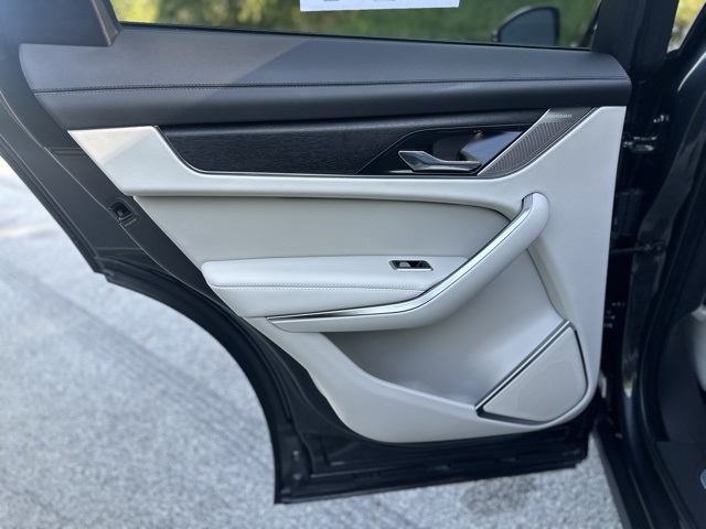 2022 Jaguar F-PACE P250 S photo 14