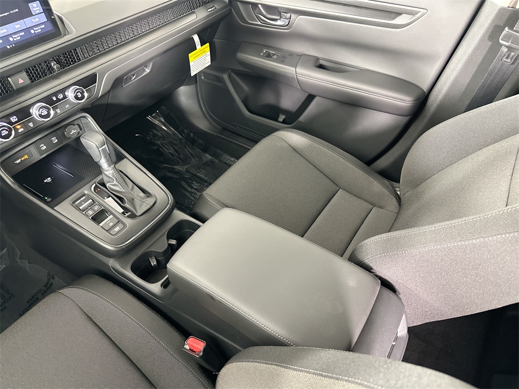 2026 Honda CR-V LX photo 4