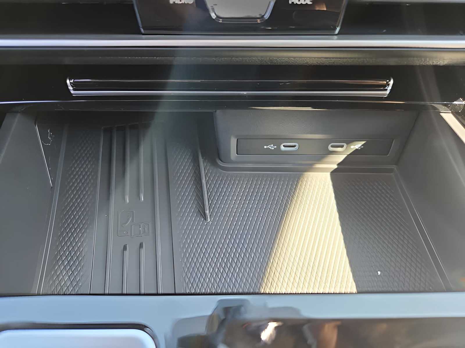 2026 Volkswagen Atlas Peak Edition SE photo 22