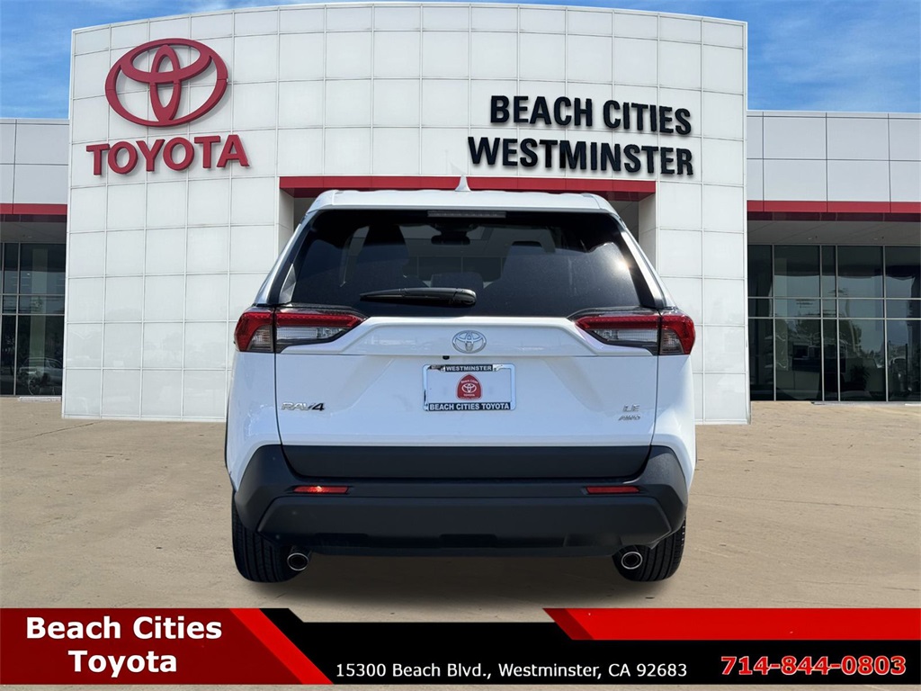2025 Toyota RAV4 LE photo 9
