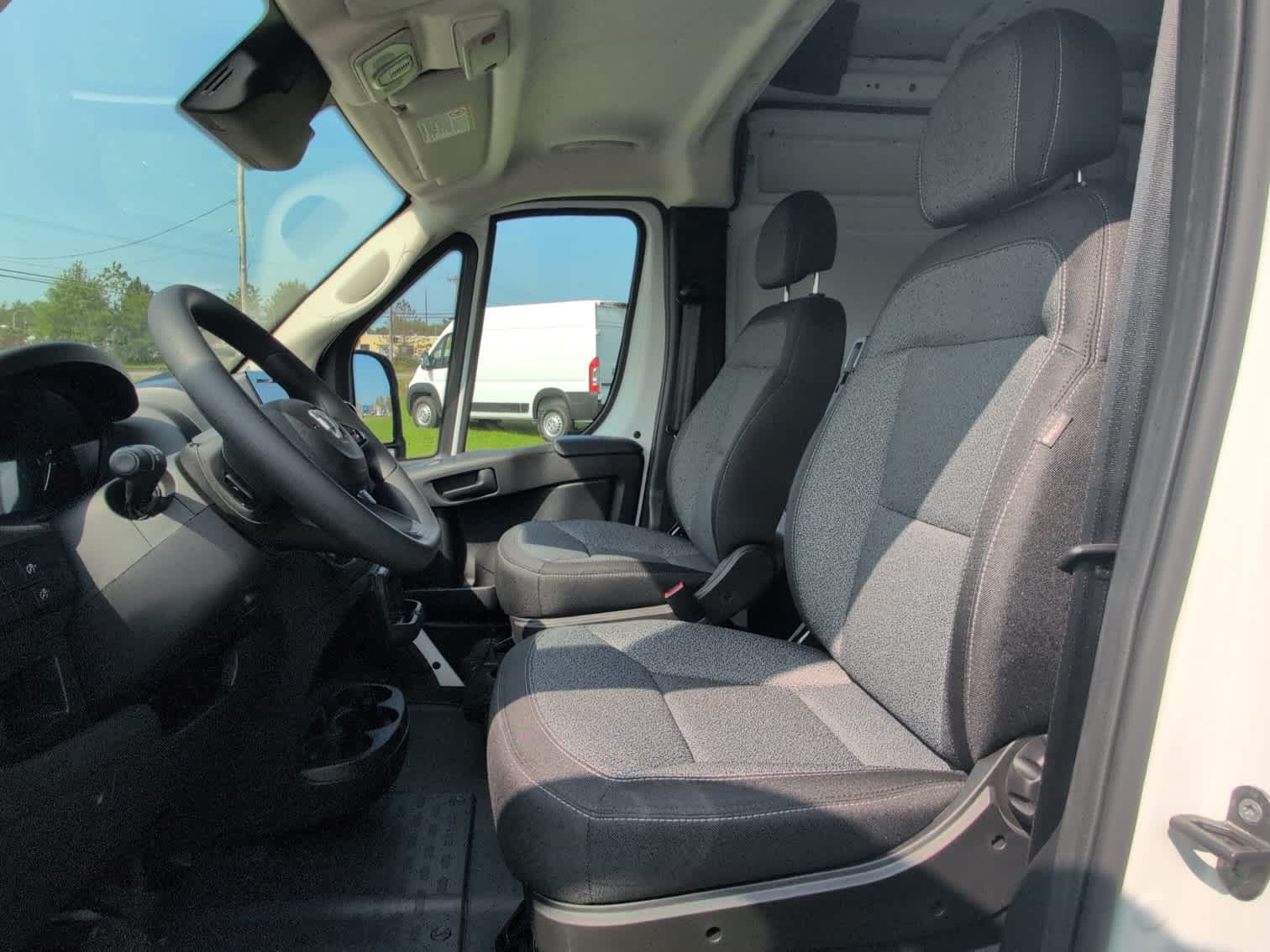 2025 Ram ProMaster 1500 photo 10