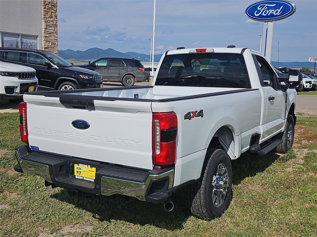 2025 Ford F-350 XLT photo 12