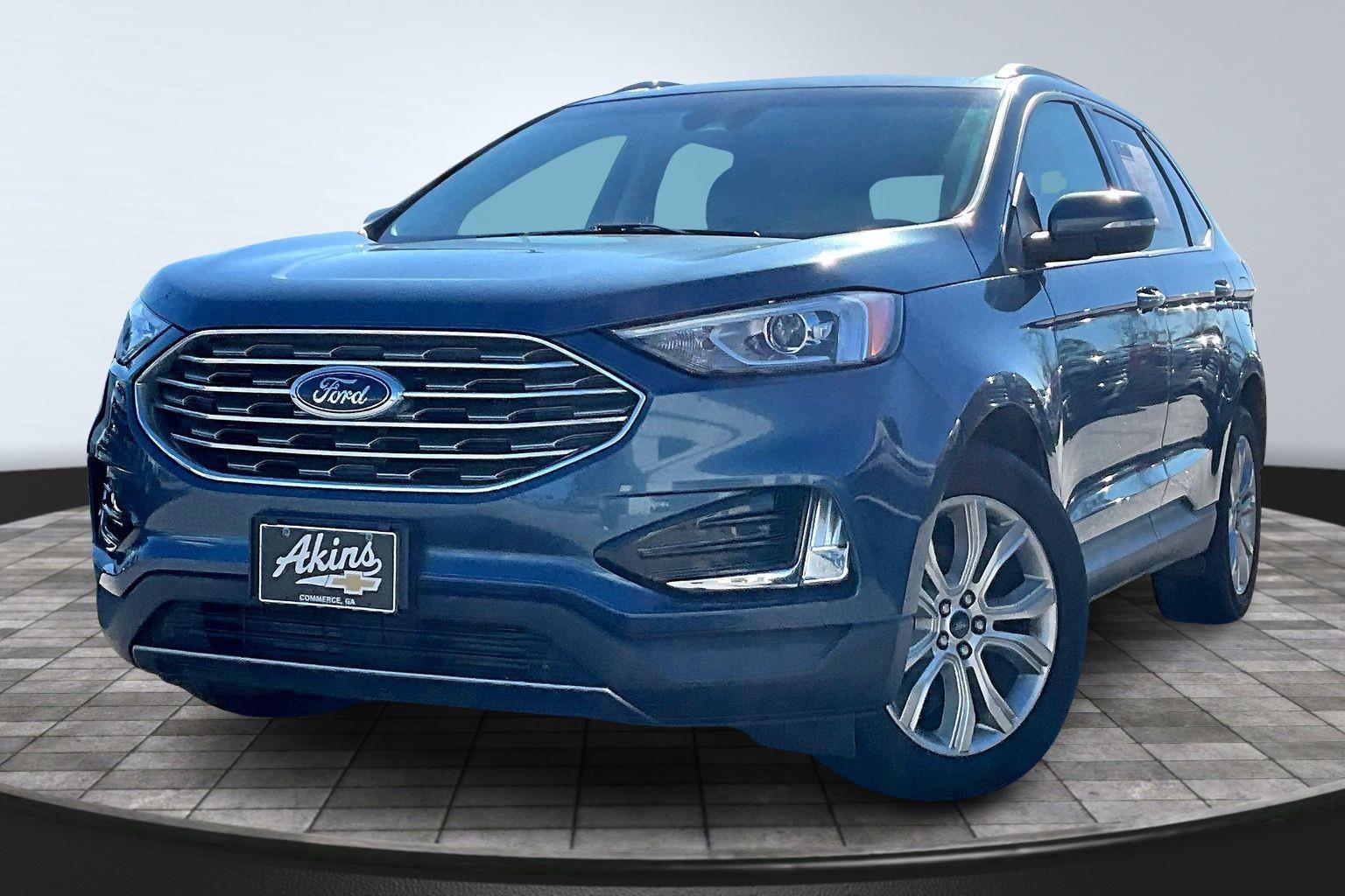 2019 Ford Edge Titanium's photo