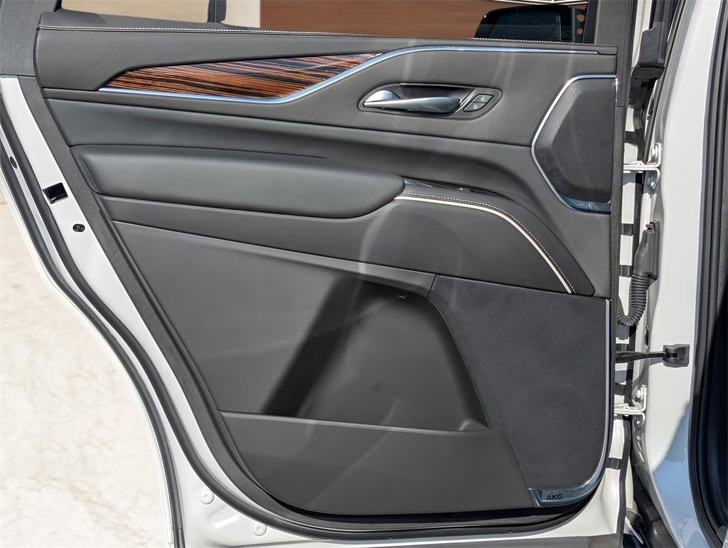 2024 Cadillac Escalade Premium Luxury photo 26