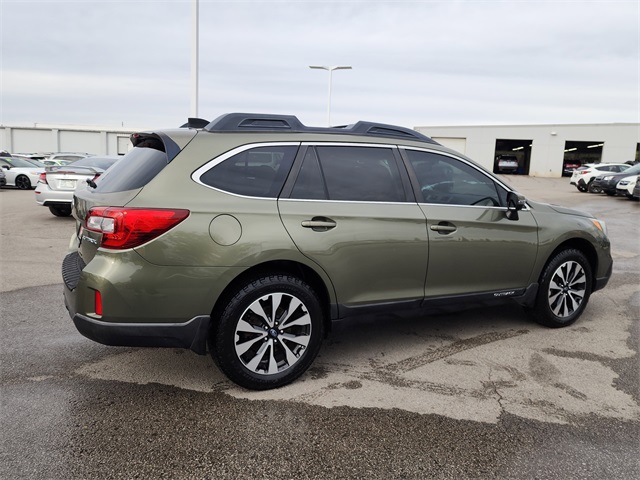 2016 Subaru Outback 2.5i photo 2