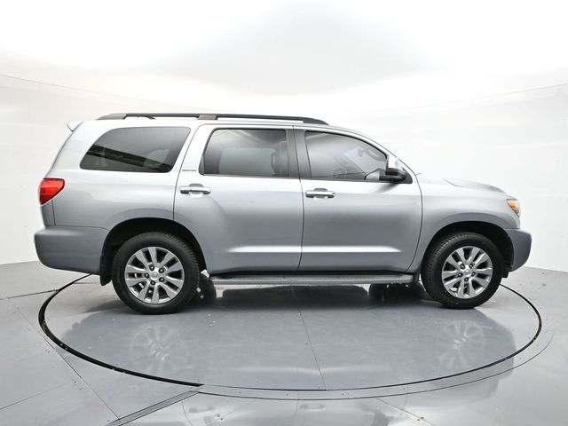 2014 Toyota Sequoia Limited photo 3