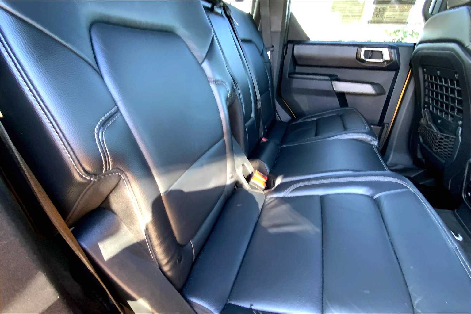 2021 Ford Bronco First Edition photo 18