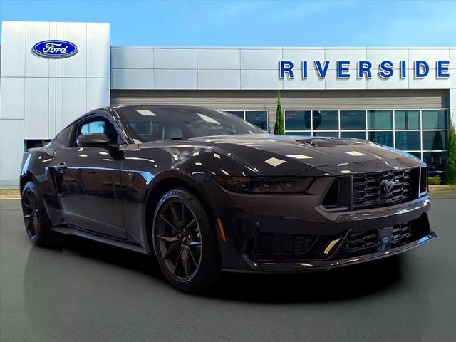 2025 Ford Mustang Dark Horse's photo