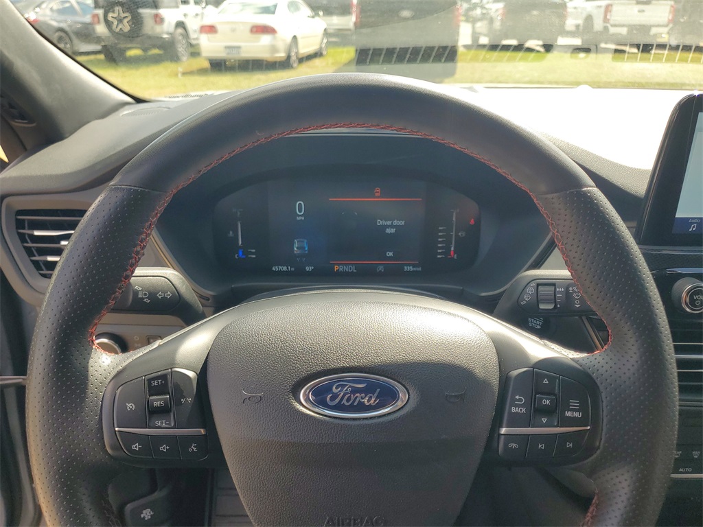 2023 Ford Escape ST-Line photo 18
