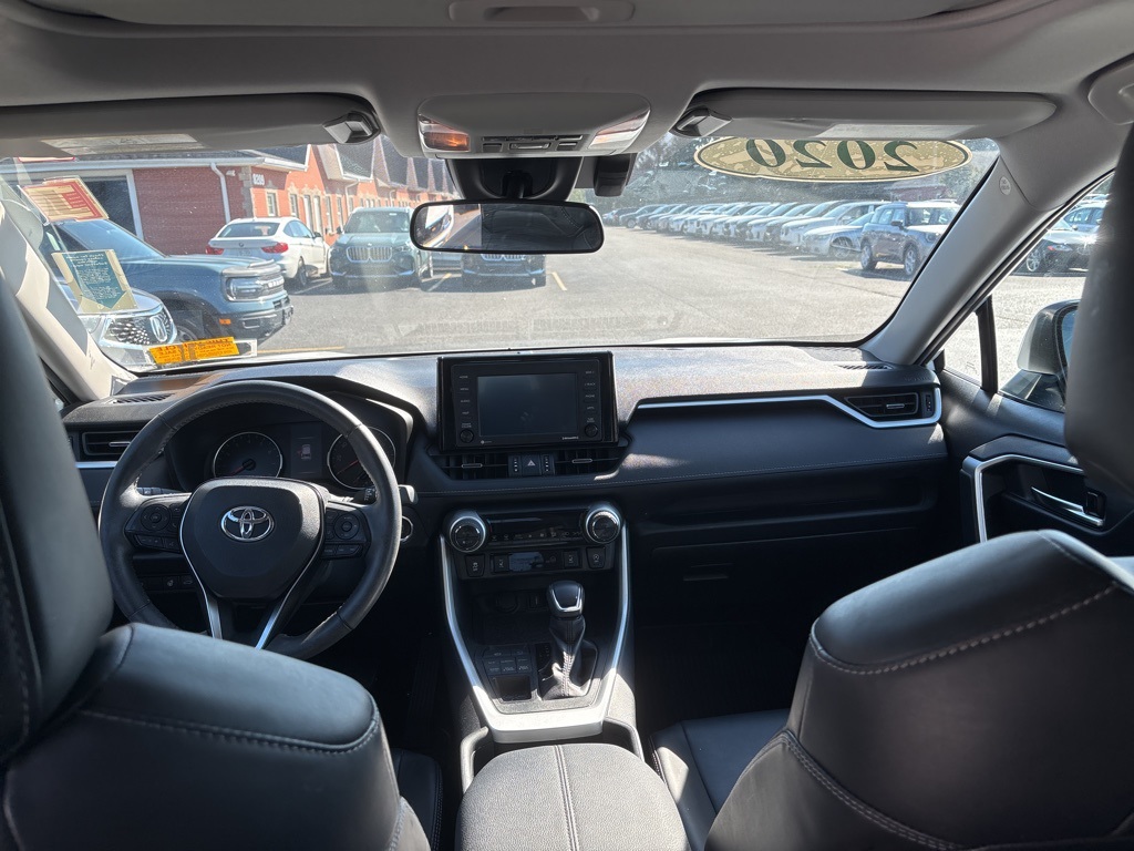 2020 Toyota RAV4 XLE Premium photo 2