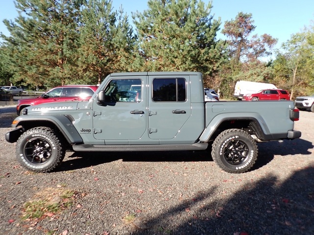 2025 Jeep Gladiator Sport photo 2