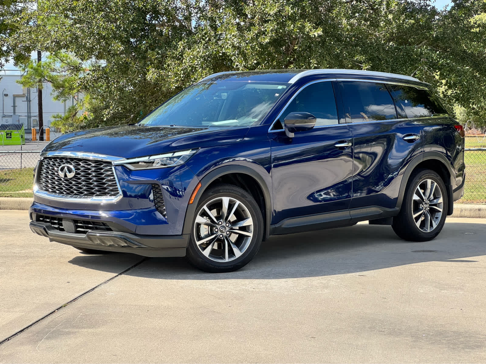 2025 INFINITI QX60 LUXE's photo