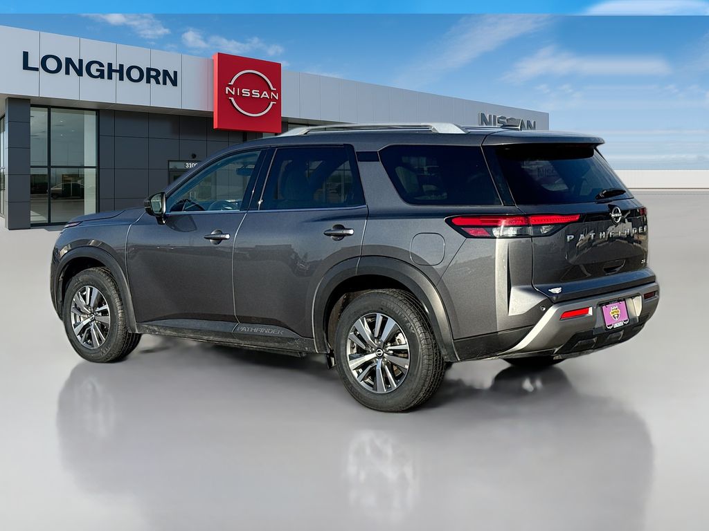 2025 Nissan Pathfinder SL photo 4