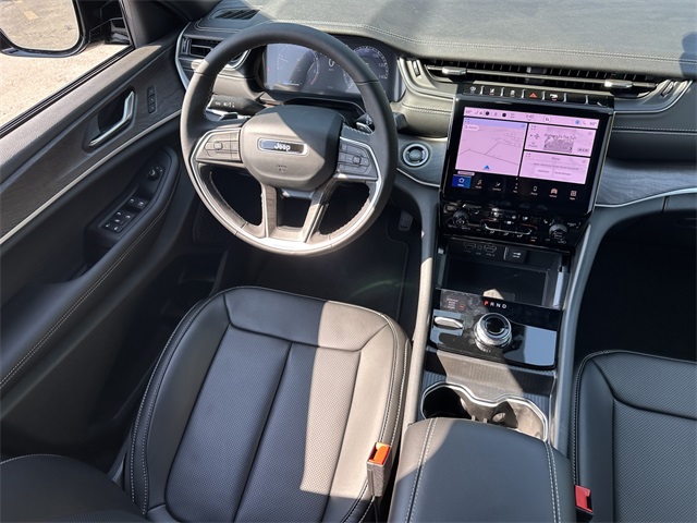 2025 Jeep Grand Cherokee L photo 18