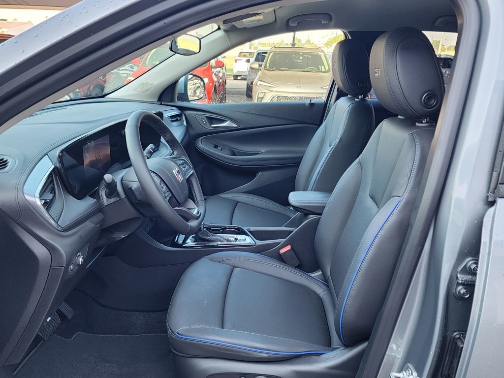 2026 Buick Encore GX Sport Touring photo 14