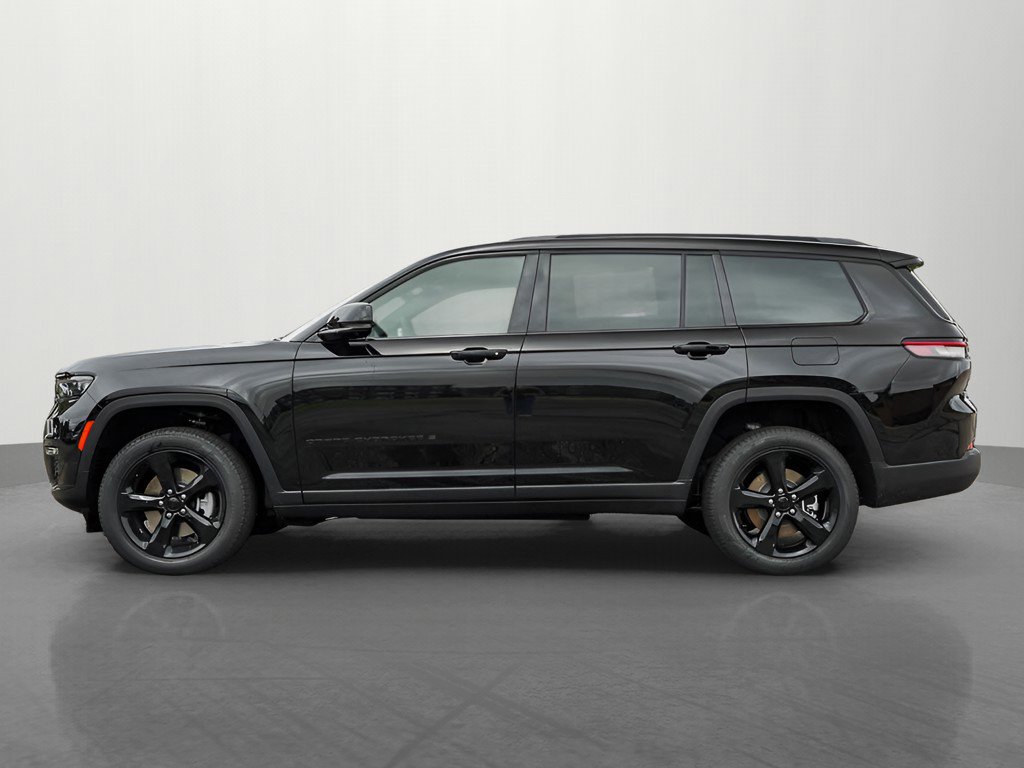 2025 Jeep Grand Cherokee Limited photo 3