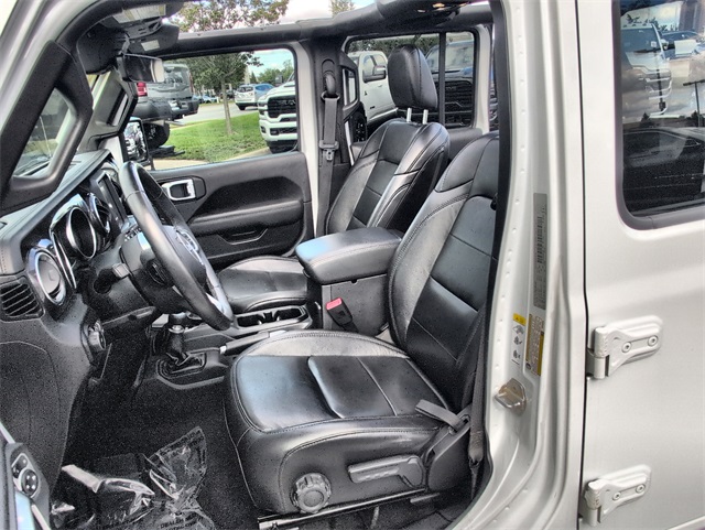 2019 Jeep Wrangler Unlimited Sahara photo 9