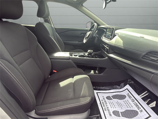 2024 Nissan Rogue S photo 10