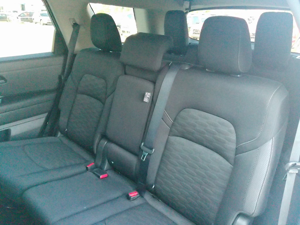 2023 Nissan Pathfinder SV photo 22