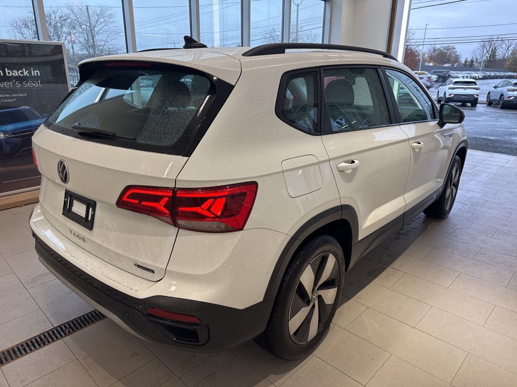 2024 Volkswagen Taos S photo 4