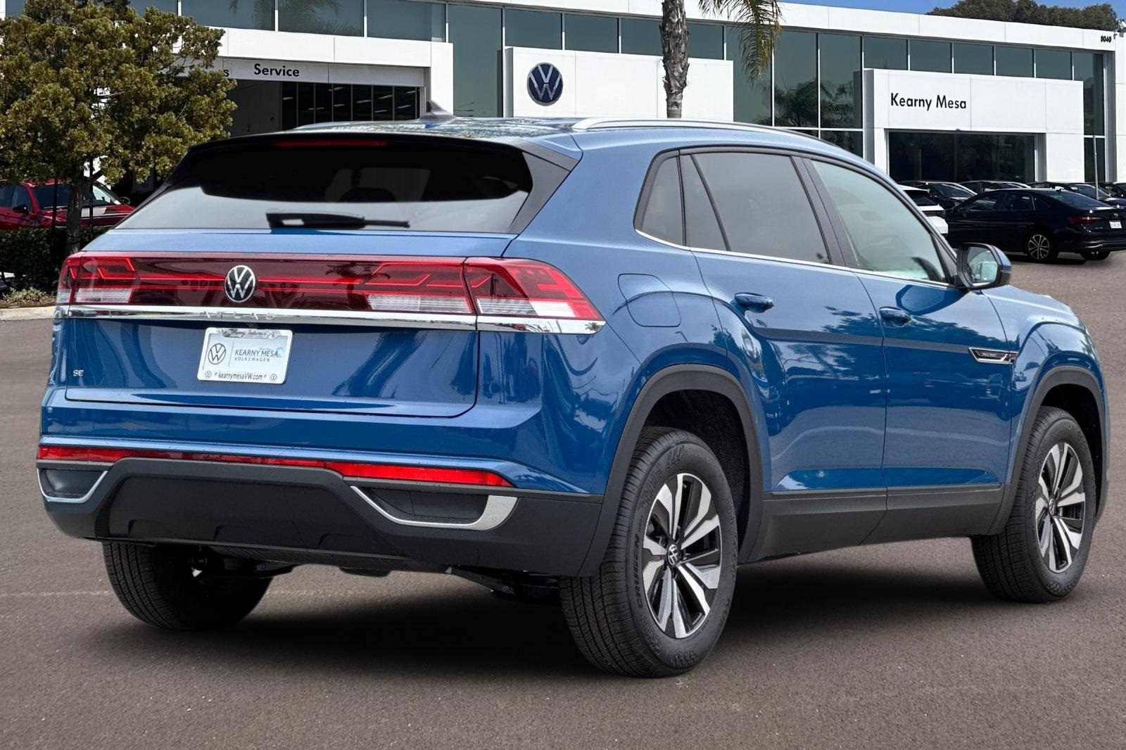 2025 Volkswagen Atlas Cross Sport SE photo 4