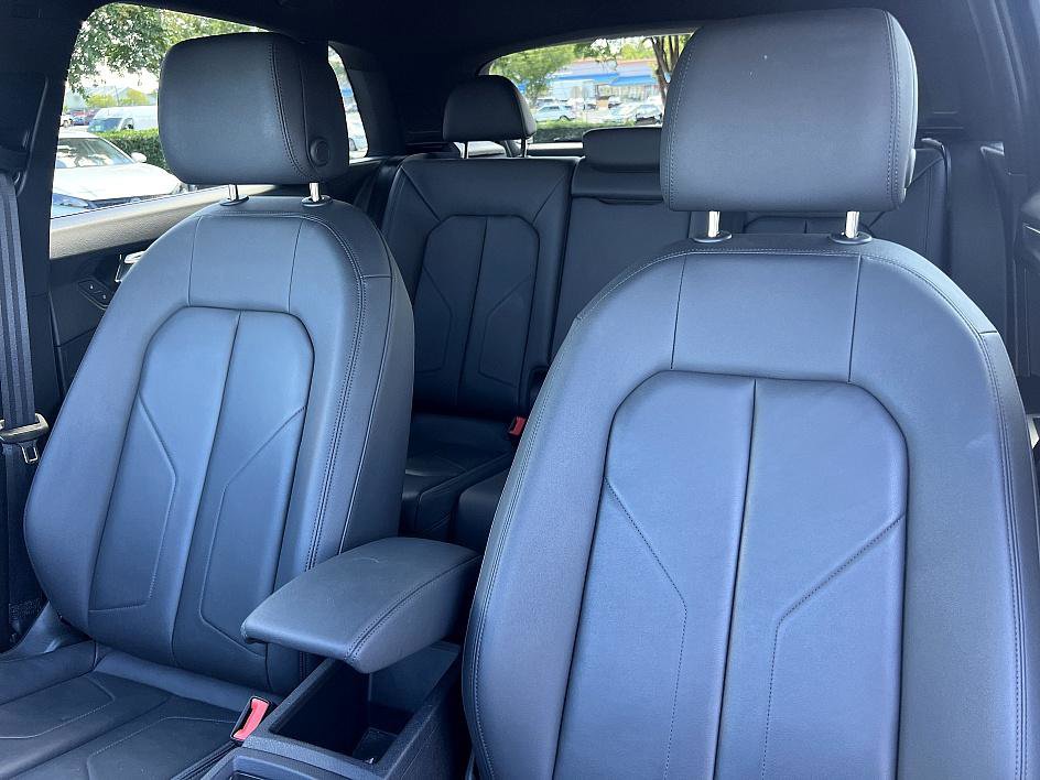 2024 Audi Q3 S line Premium photo 13