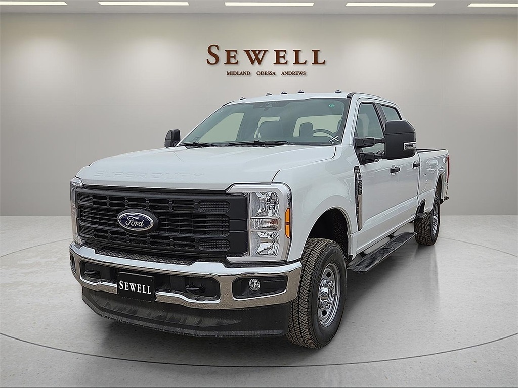 2025 Ford F-550 Super Duty Chassis Cab XL's photo