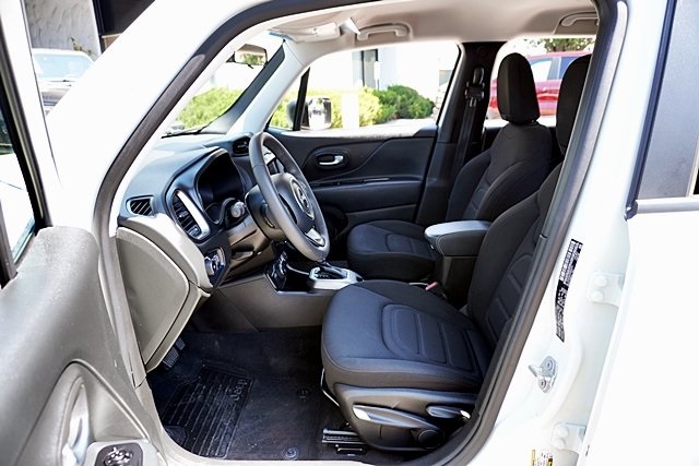 2022 Jeep Renegade Latitude photo 13