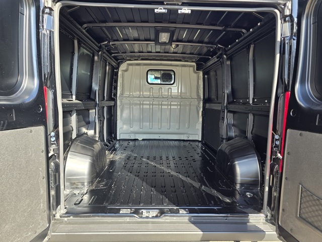 2025 Ram ProMaster 2500 Base photo 21